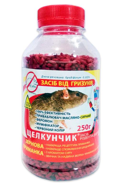Nutcracker Grain with Oil and Cheese Attractant 250 g